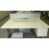 venda de mesa plataforma com gaveta Resende venda de mesa plataforma com gaveta Resende